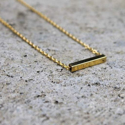 Minimalist Short Bar Necklace | Gold