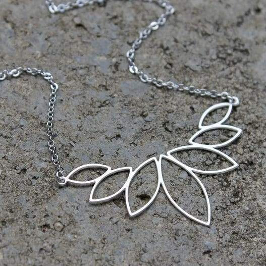 Lotus Necklace | Silver