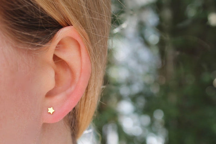 One Moon One Star Earrings | Gold